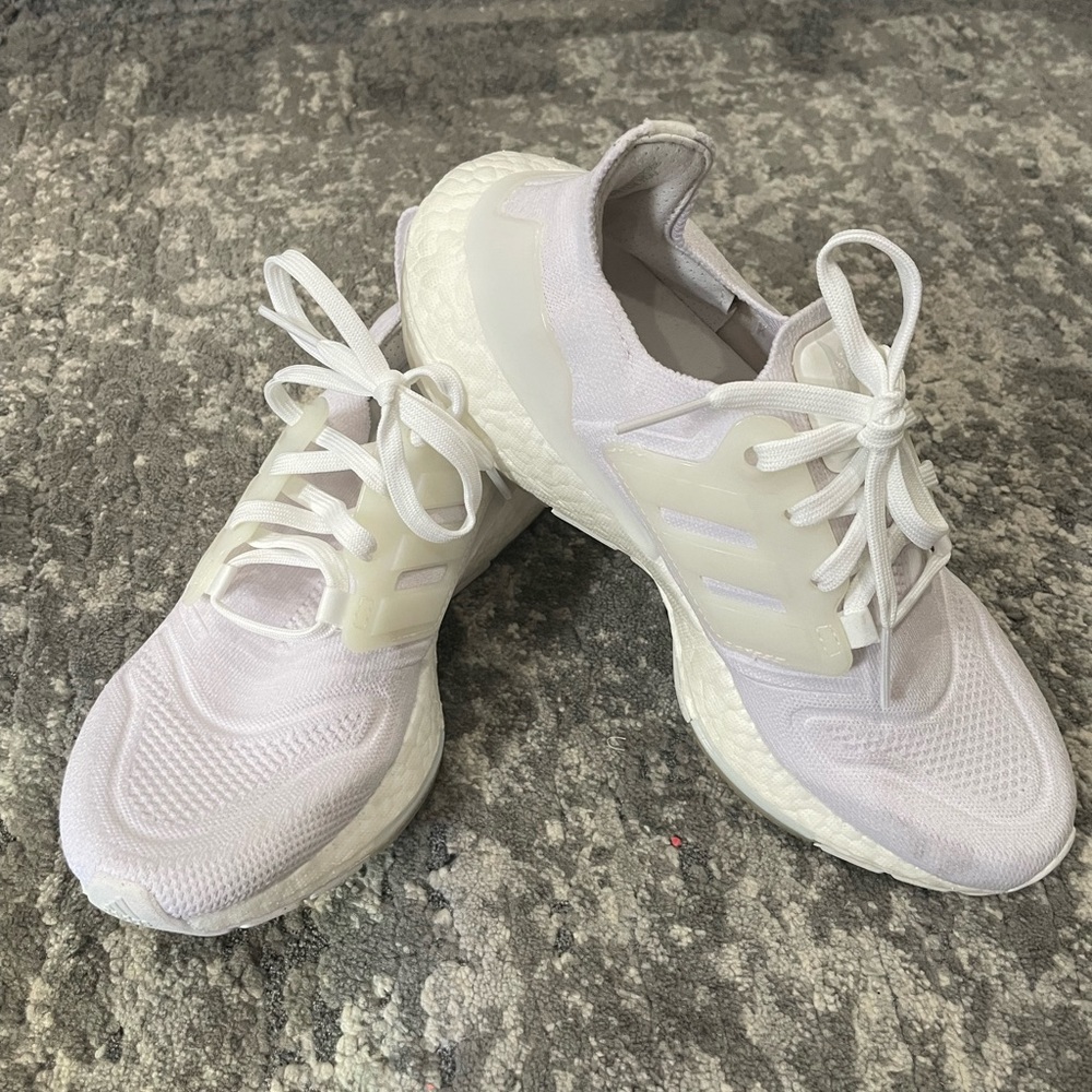 Women’s Adidas Ultra Boost 21